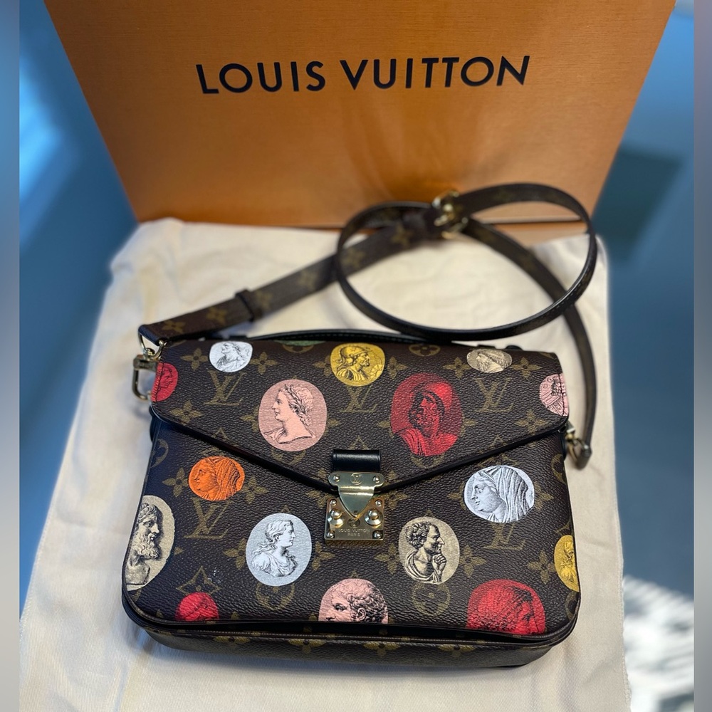 Louis Vuitton Pochette Métis Limited Edition